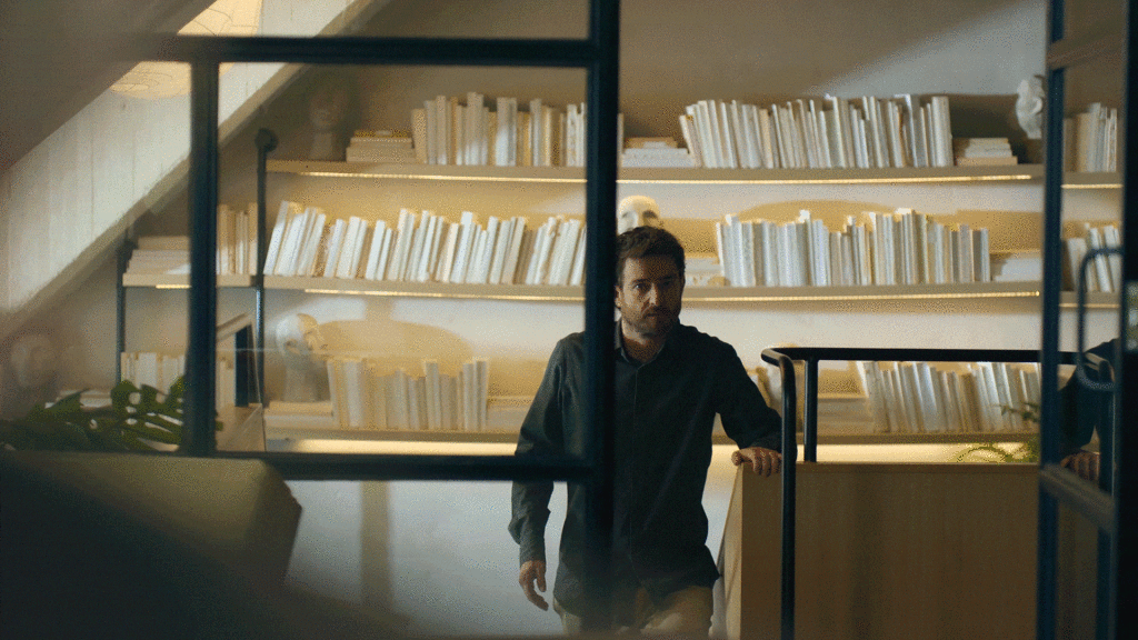 GIF FICTION REEL min